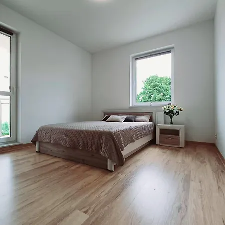 Kolejowa 16 بيت للعطل *